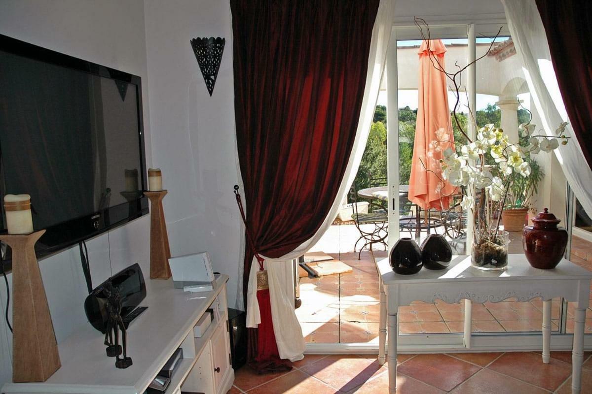 Villa Chiara Magalas Exterior foto